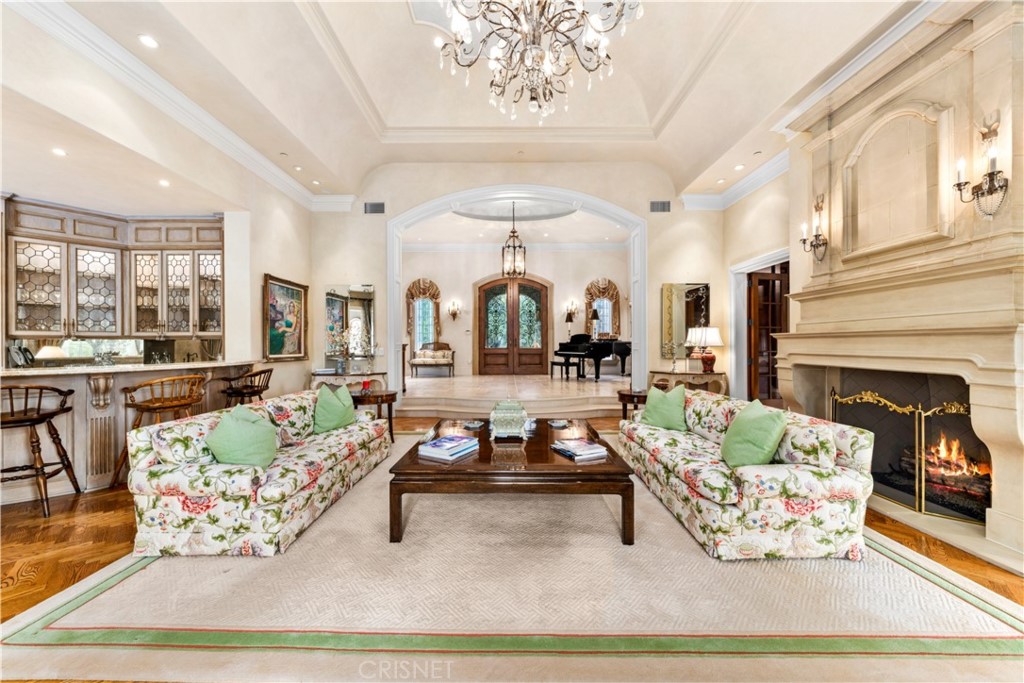 Vin Scully's French-Inspired Hidden Hills Home Sells for $14 Million – NBC  Los Angeles