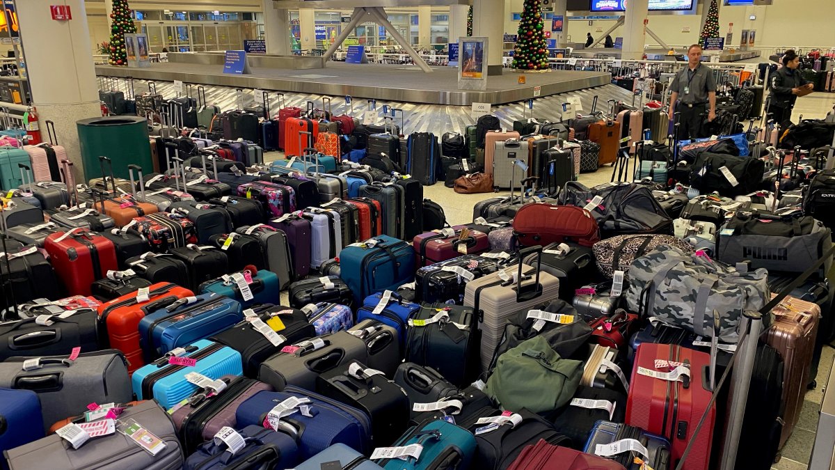 Lost Luggage? Here’s What to Do If Your Bag is Missing as Suitcases
