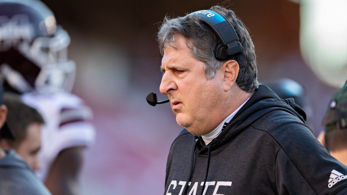 Mississippi State Football Coach Mike Leach Dies at 61 After Heart  Condition – NBC Los Angeles