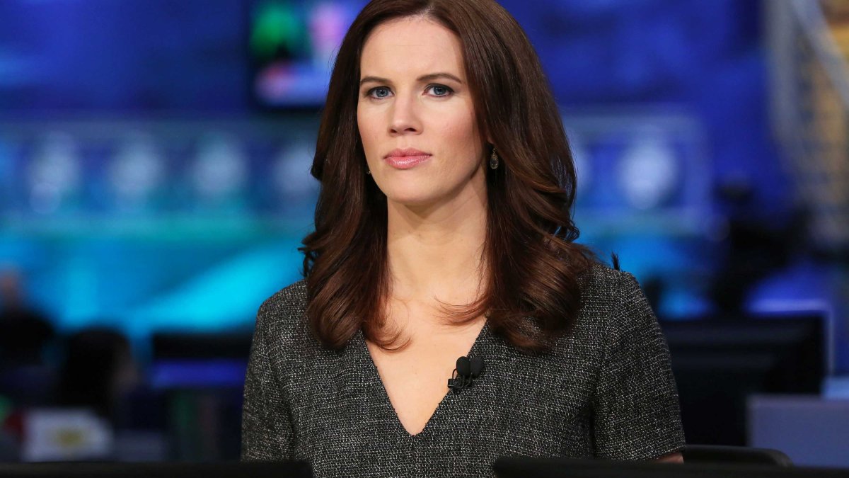 Kelly Evans: "Leading" Us Right Over a Cliff – NBC Los Angeles - Vimarsana News