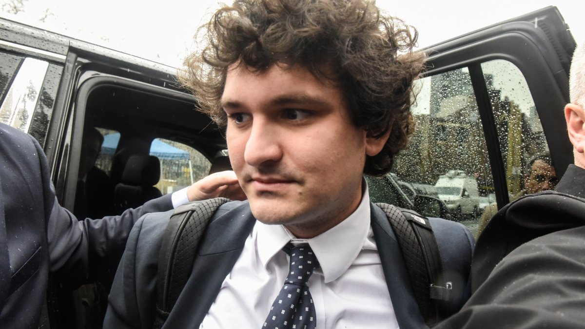 Feds Launch FTX Task Force to Recover Victim Assets, Continue Probes as Bankman-Fried Pleads Not Guilty - Vimarsana News