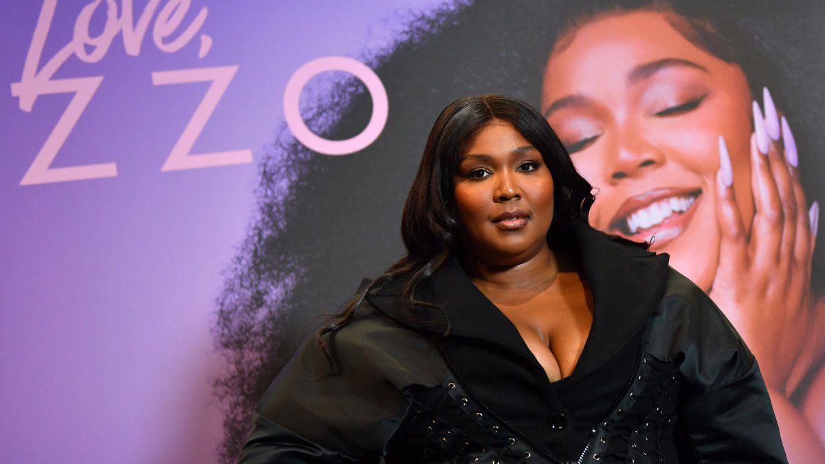 Lizzo Says Buying Her $15 Million California Mansion in 2022 Was a ‘Milestone' After Sleeping on Couches and in Her Car for Years