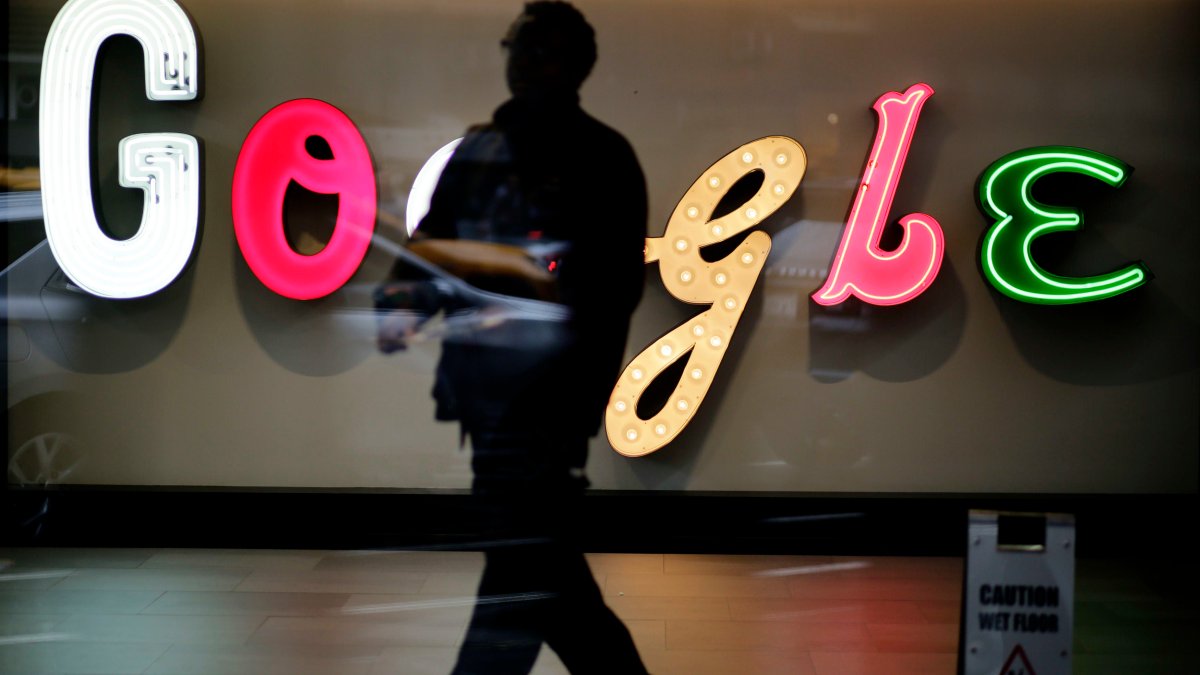Google Is Asking Employees to Test Potential ChatGPT Competitors, Including a Chatbot Called 'Apprentice Bard' – NBC Los Angeles - Vimarsana News