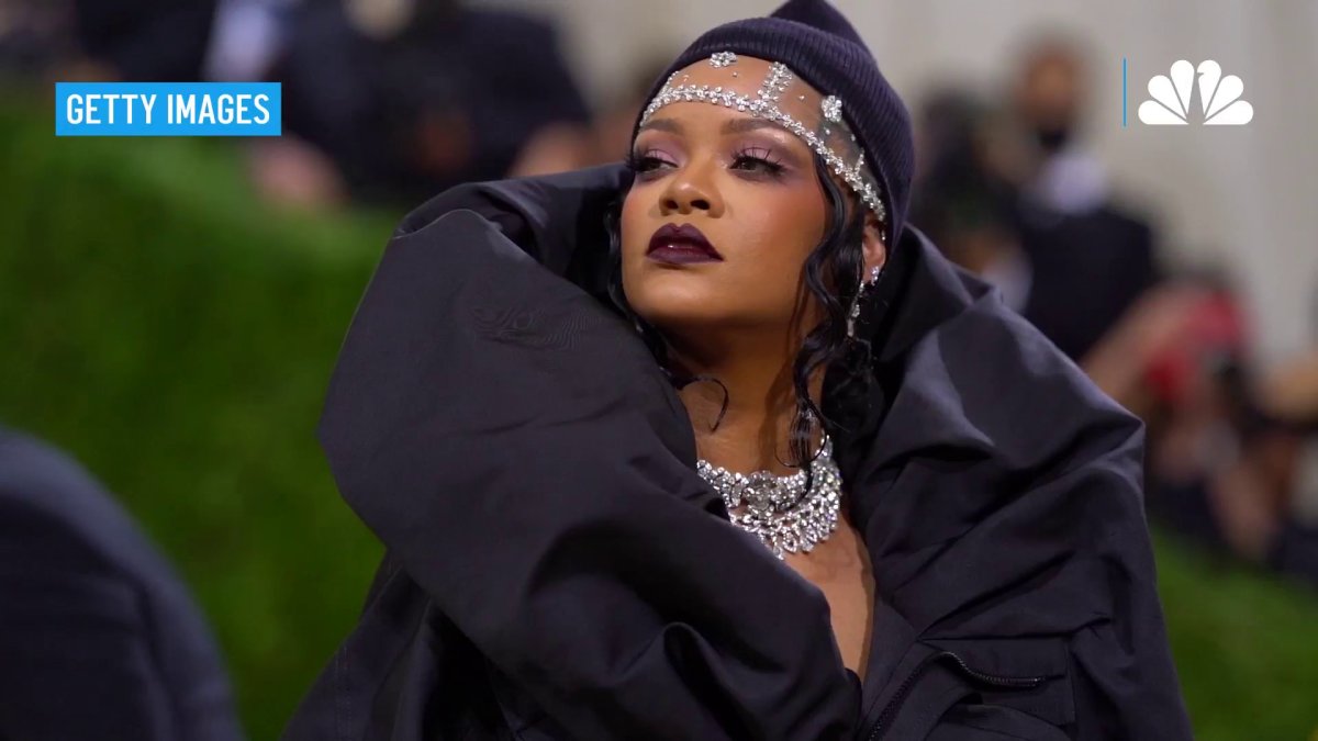 5 Fun Facts About Rihanna – NBC Los Angeles