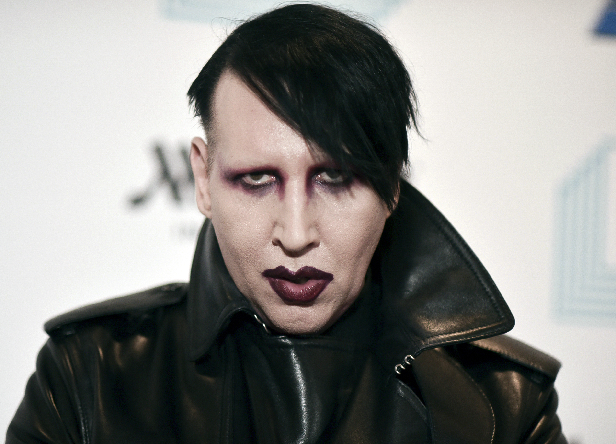 Lawsuit Against MARILYN MANSON For Spitting Incident Revived In Court