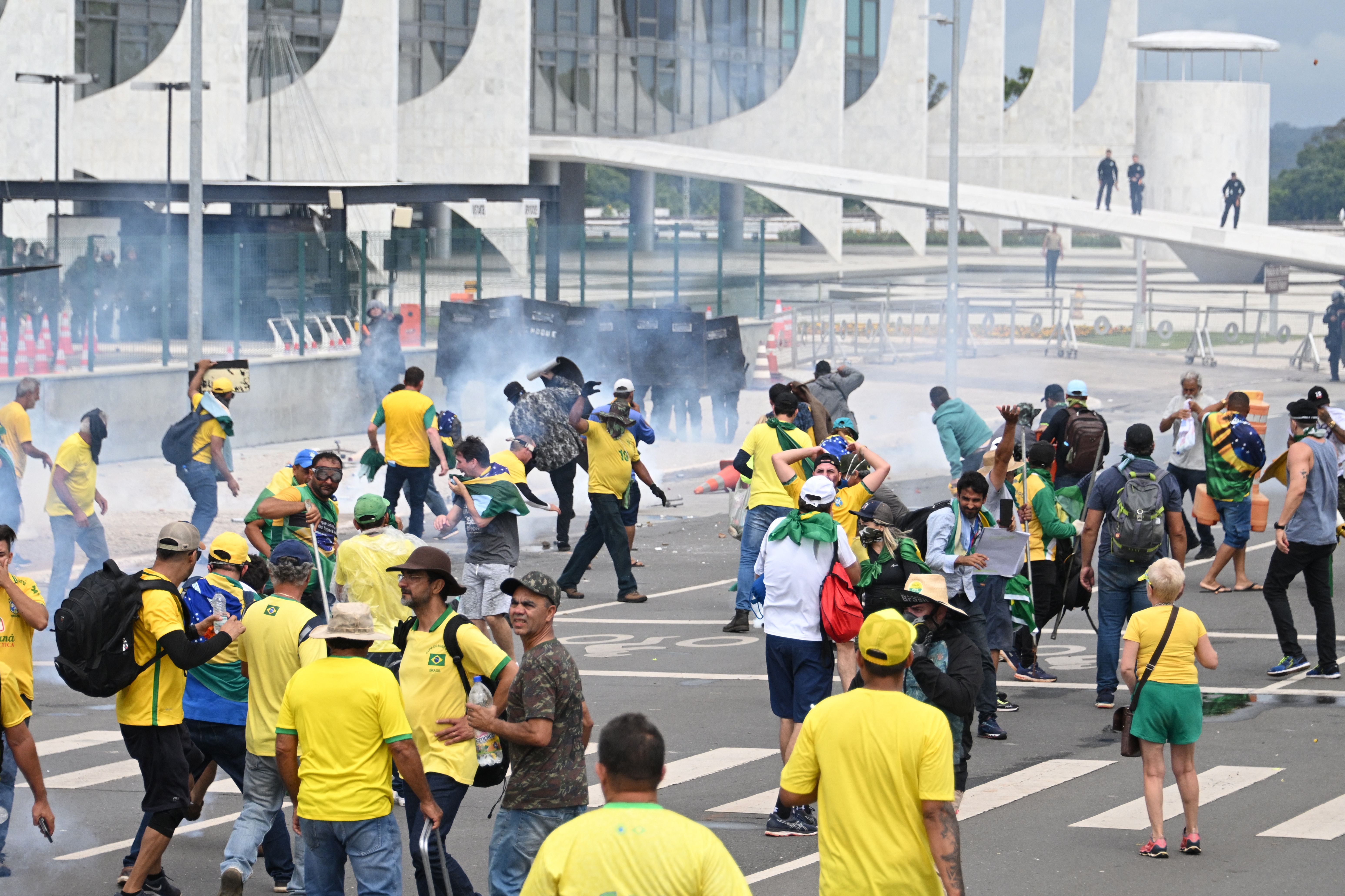 Supporters of Bolsonaro Storm Brazil's Congress in Capital