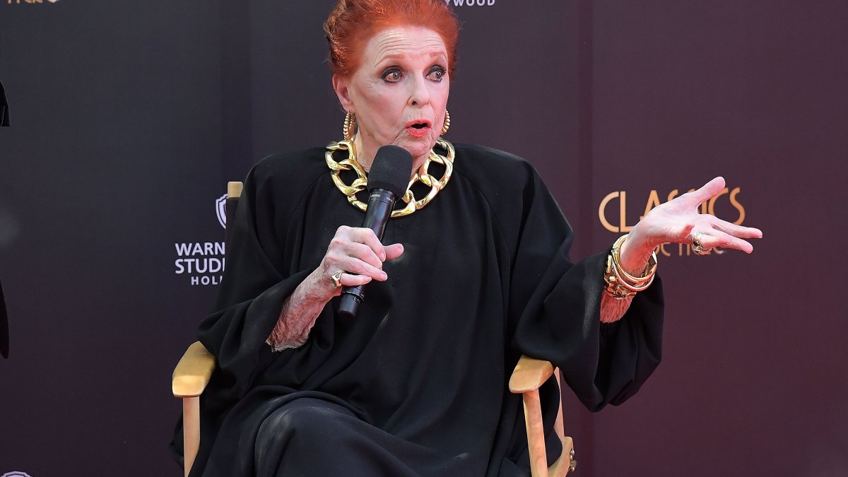 Carole Cook, 'Sixteen Candles' Star, Dies at 98 – NBC Los Angeles - Vimarsana News