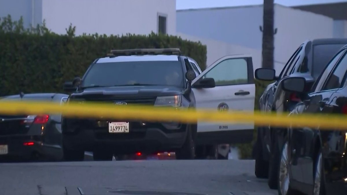 Three Killed in Beverly Crest Shooting – NBC Los Angeles