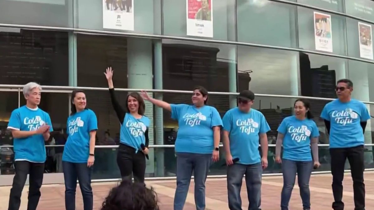 Local Improv Group Aims to Help Community Through Laughter - Vimarsana News