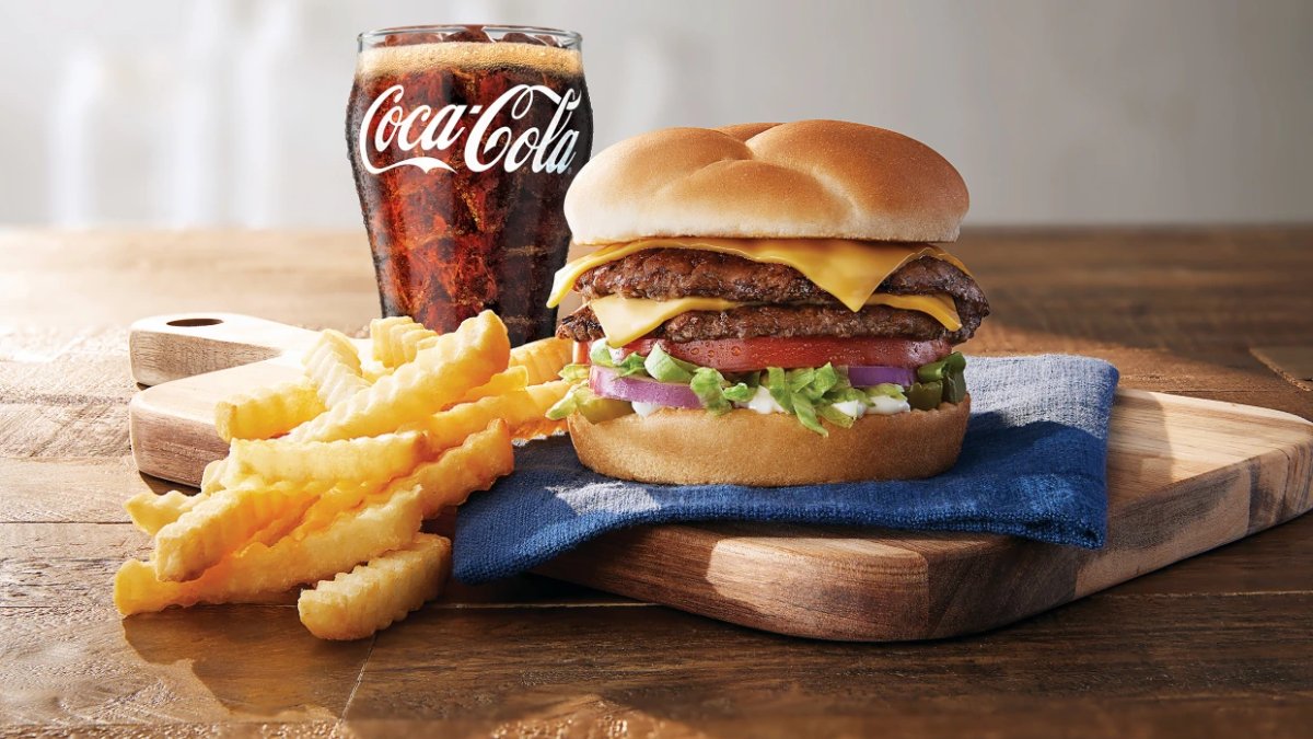 Midwest Burger Chain Is Switching From Pepsi to Coca-Cola and Fans Are Livid: 'Ruined My Entire Day' – NBC Los Angeles - Vimarsana News