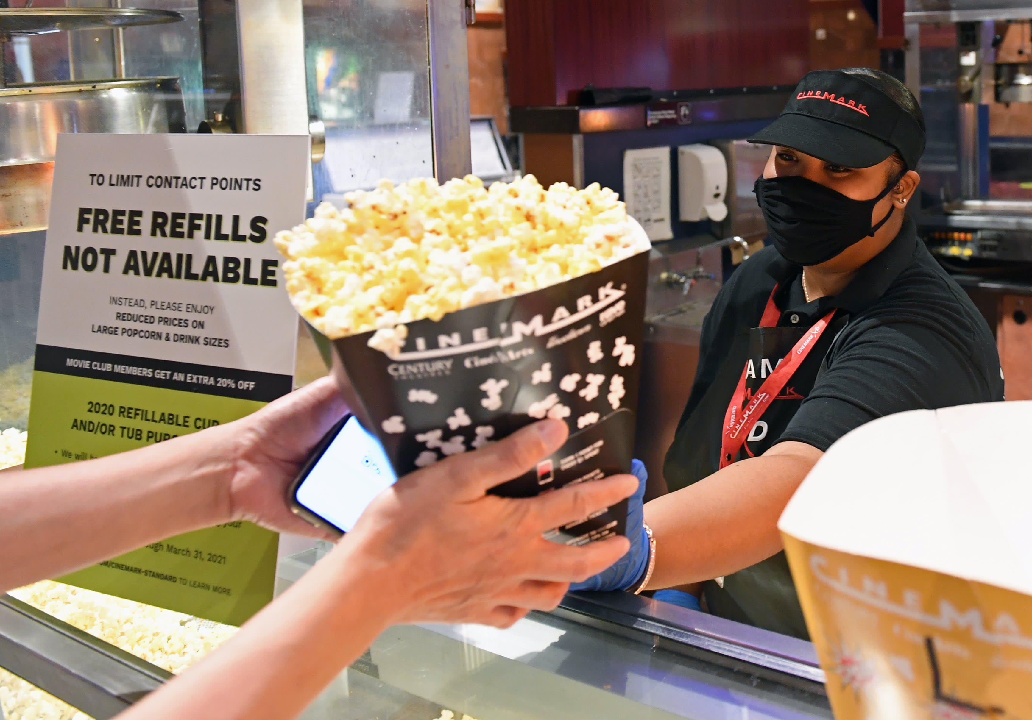 Movie Theaters Get Creative With Food and Drink as They Struggle to Fill Seats - Vimarsana News