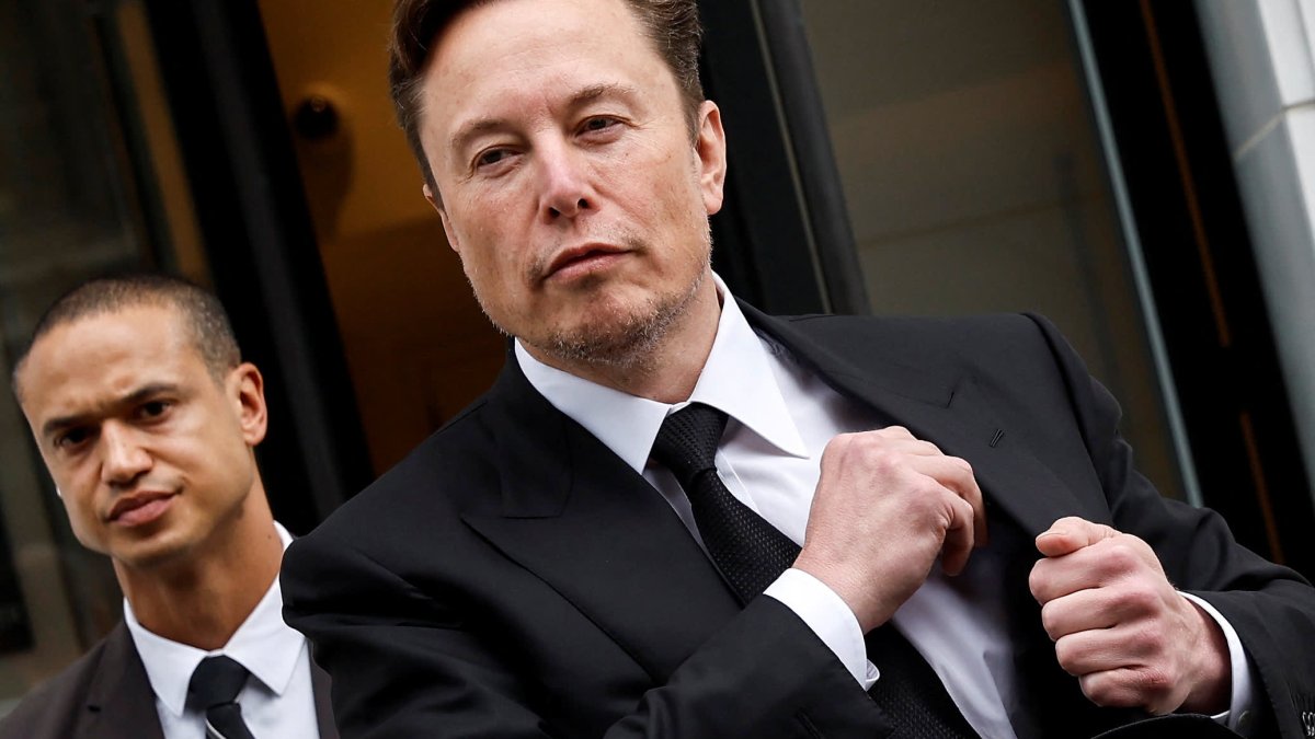 Elon Musk Meets With California Gov. Newsom at Tesla's New Engineering Headquarters to Discuss Expansion - Vimarsana News