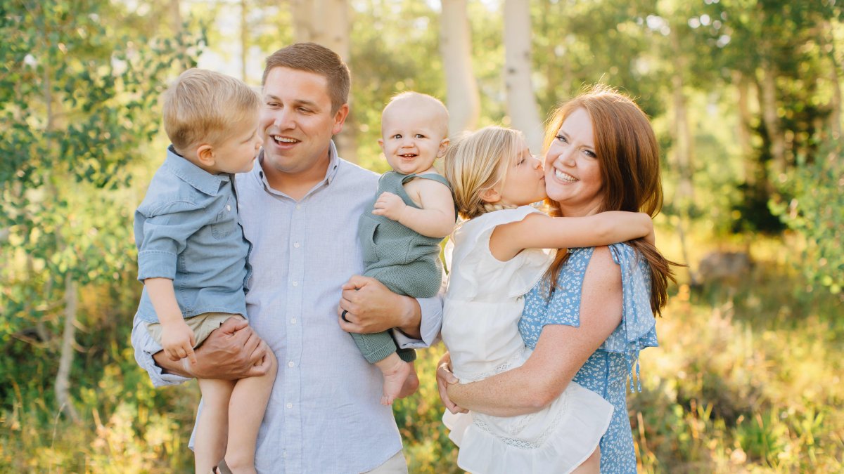 This 35-Year-Old Mom Built a Side Hustle That Brings in $240,000 a Month: 'I Now Work Just 4 Hours a Day' – NBC Los Angeles - Vimarsana News
