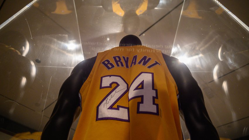 Kobe Bryant Lakers Dodgers Jersey Black for Sale in Inglewood, CA