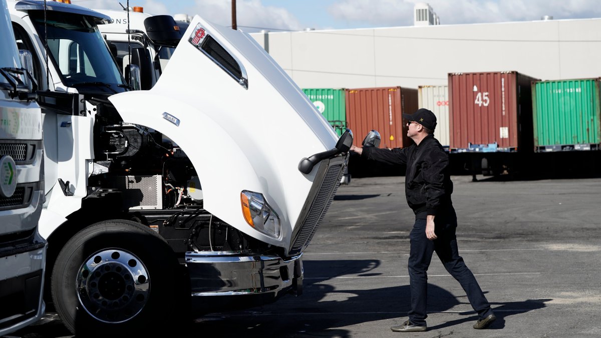Where EV Trucks Are Going to Hit the Road First - Vimarsana News