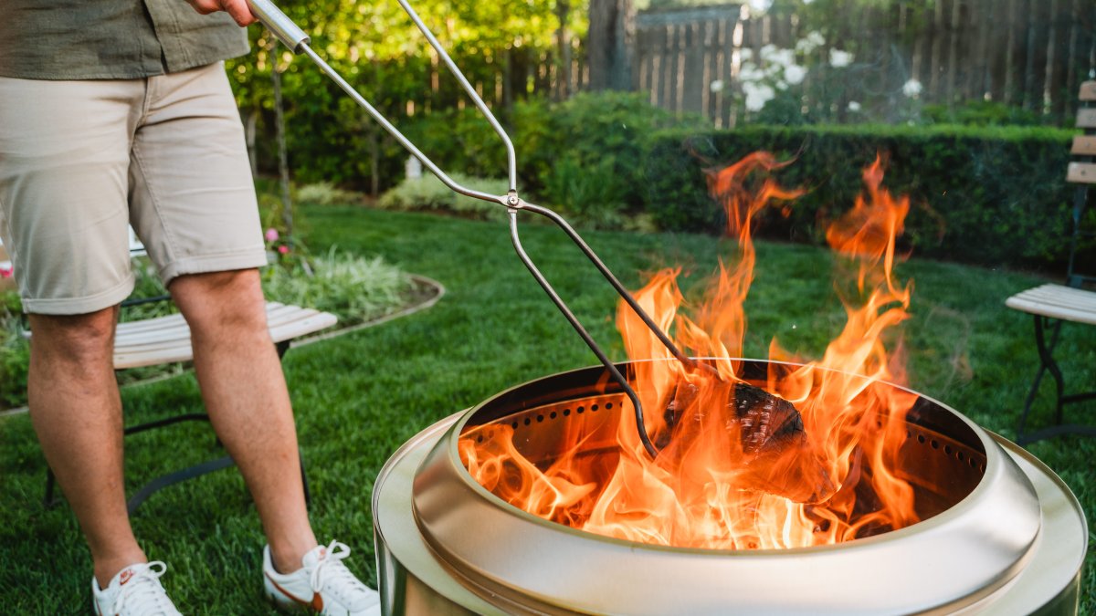 How Two Texan Brothers 'Reinvented Fire' to Build a $400 Million Backyard Campfire Company With a Cult Following – NBC Los Angeles - Vimarsana News