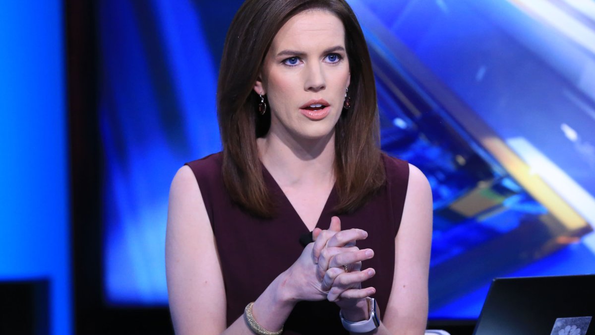Kelly Evans: The Stimulus Is Still Happening - Vimarsana News