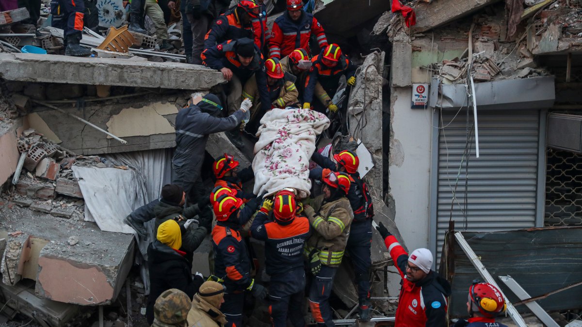 Death Toll From Syria & Turkey Earthquake Tops 25,000 – NBC Los Angeles - Vimarsana News