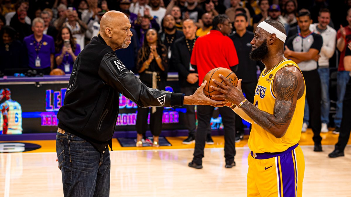 ‘LeBron Makes Me Love the Game Again’: Kareem Shares His Thoughts on NBA Scoring Record