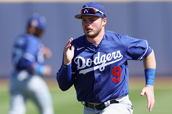 Dodgers' Gavin Lux injures right knee in spring training game - Los Angeles  Times
