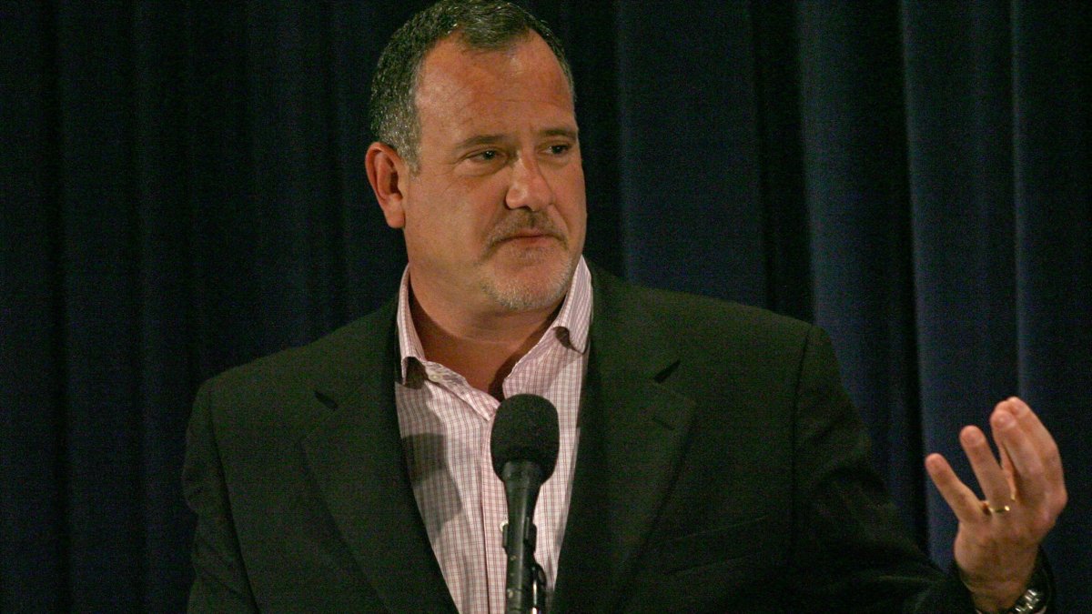 Hollywood Publicist Howard Bragman Dead at 66 – NBC Los Angeles - Vimarsana News