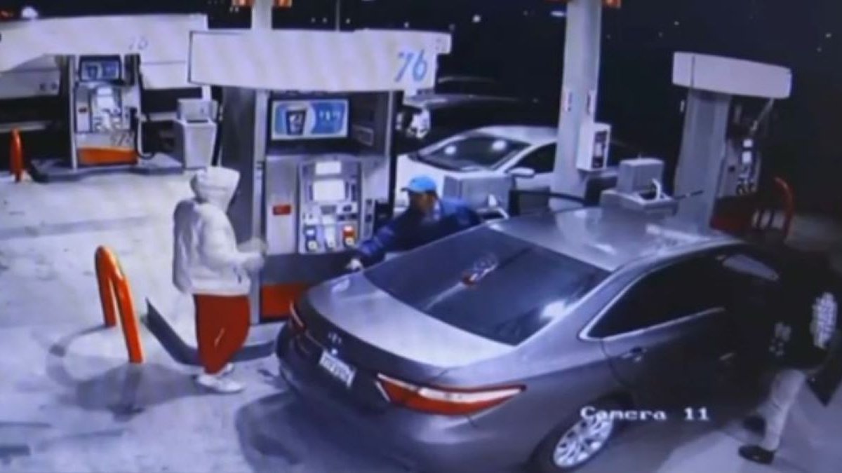 Watch: Carjackers Attack Man at OC Gas Station – NBC Los Angeles