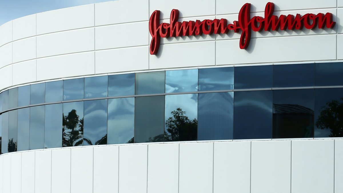 J&J Backs Out of RSV Vaccine Race With Rivals Pfizer and GSK - Vimarsana News
