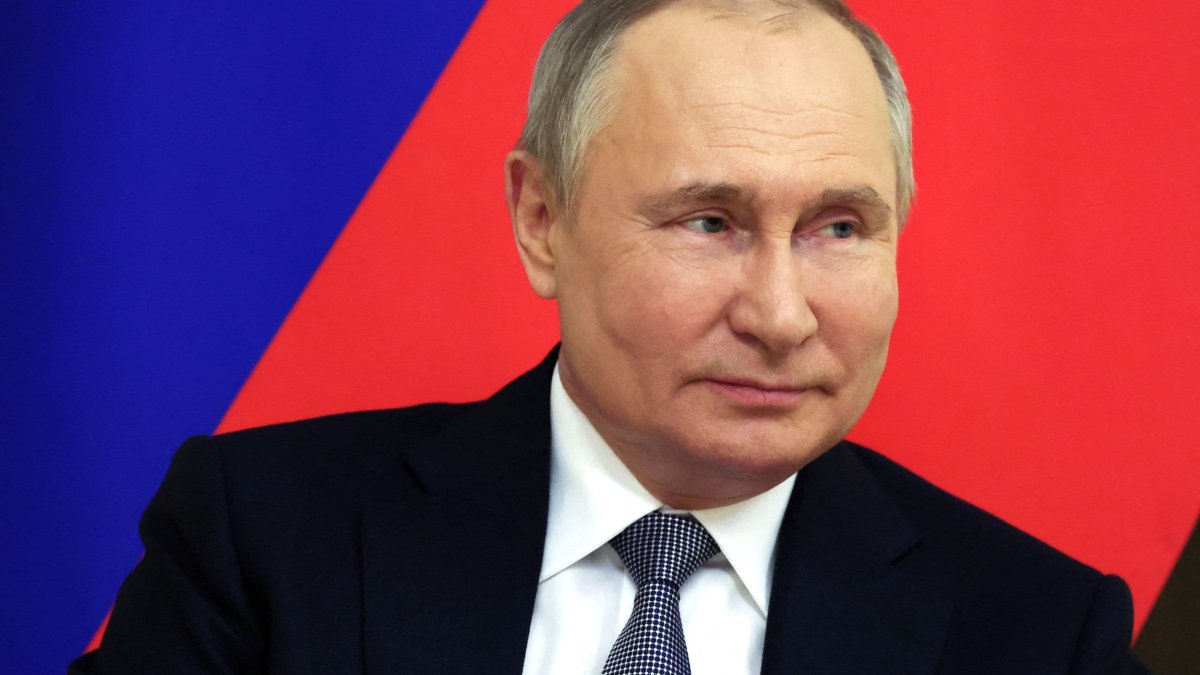 U.S. Intel Chiefs Warn Putin Is Expanding His Nuclear Weapons Arsenal as the War in Ukraine Drags on - Vimarsana News