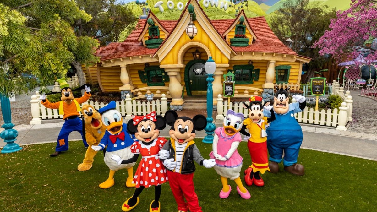 Disneyland Reopens Toontown, Designed to Be Inclusive of 'Every Single Guest' – NBC Los Angeles - Vimarsana News