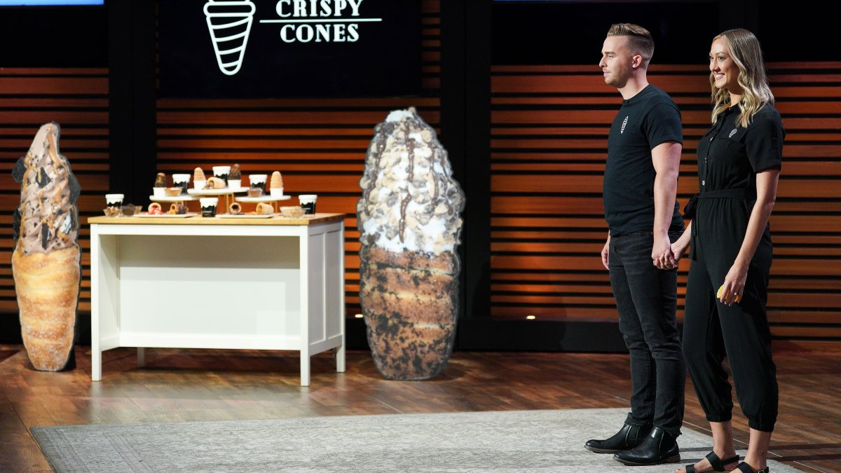 25-Year-Old 'Shark Tank' Contestant Sold Ice Cream From a Roadside Tent—Now He Has a $200,000 Deal With Barbara Corcoran – NBC Los Angeles - Vimarsana News