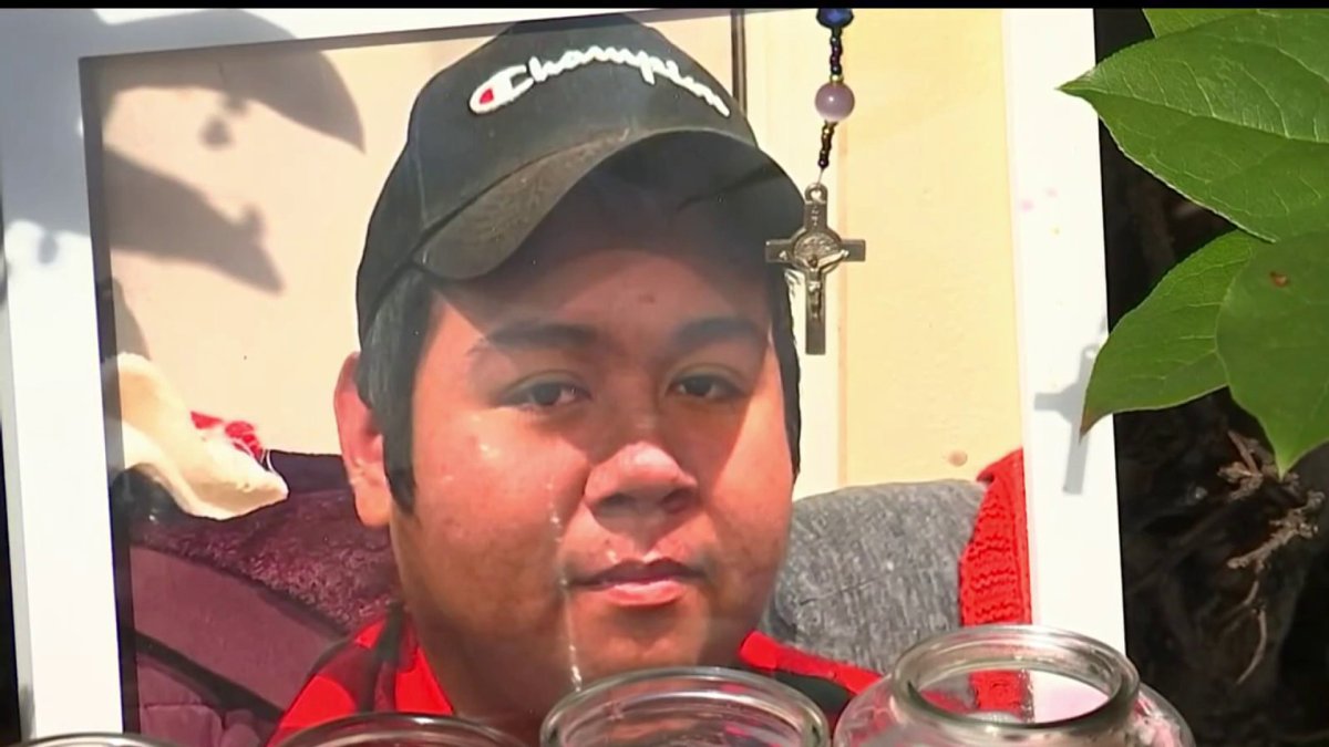 Family Mourns Teen Stabbed Dead While Waiting for Mom – NBC Los Angeles
