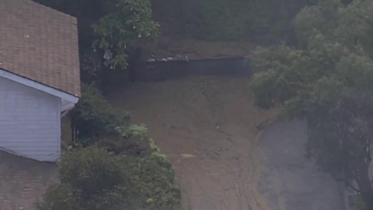 Mudslide Hits Beverly Crest Neighborhood Nbc Los Angeles