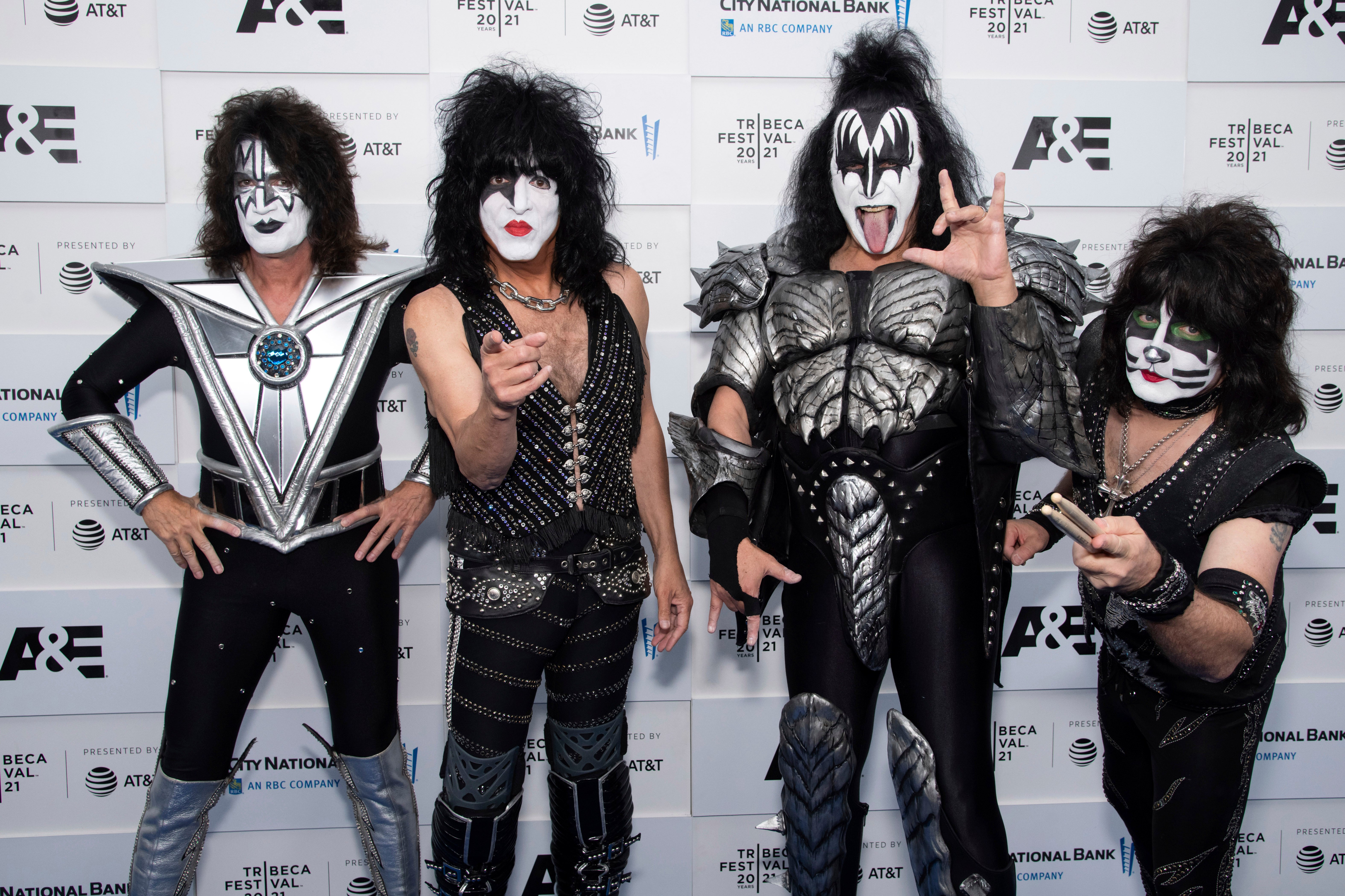 Kiss sells catalog, brand name and IP to Pophouse Entertainment Group – NBC Los Angeles - Vimarsana News