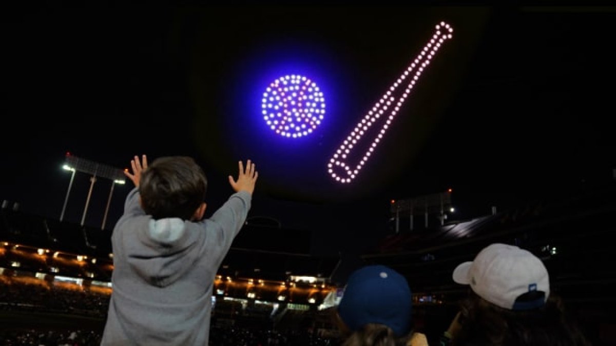 Quand voir les spectacles de drones du Dodger Stadium – NBC Los Angeles