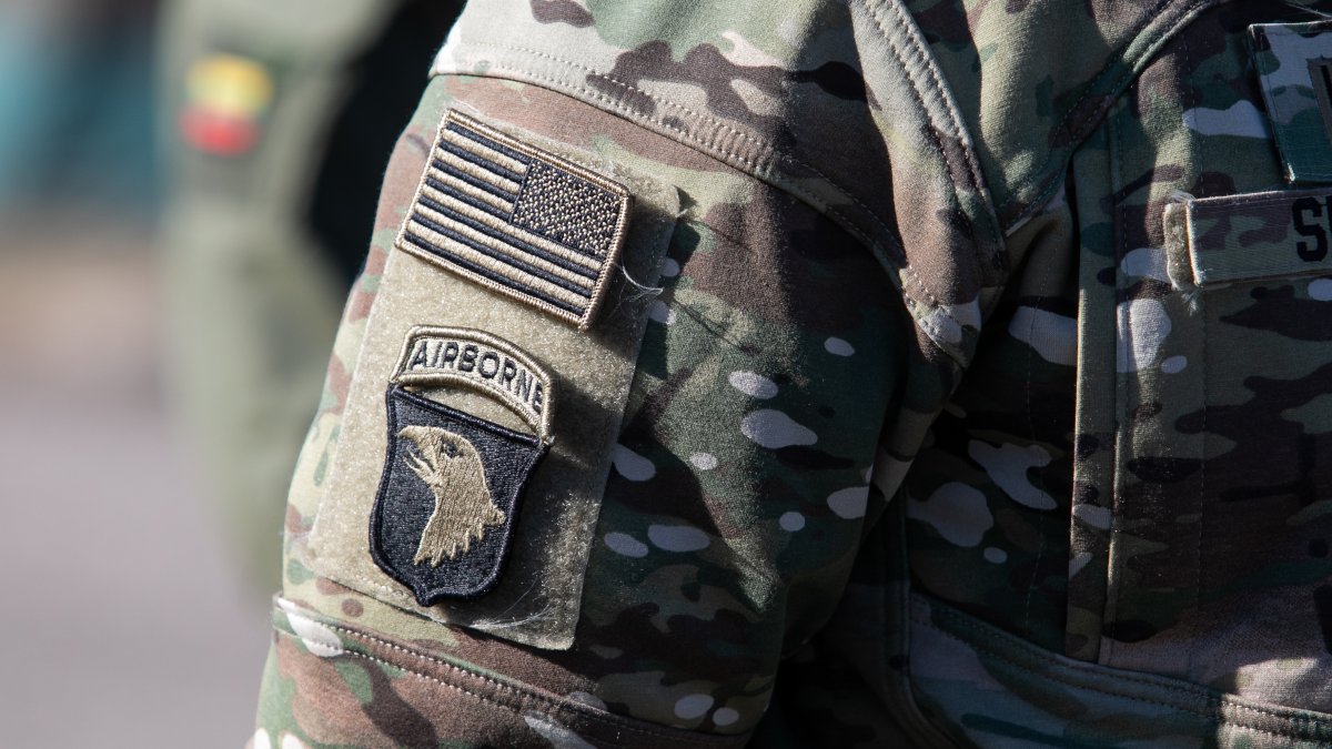 Former U.S. Soldier Sentenced in Plot to Kill Troops – NBC Los Angeles - Vimarsana News