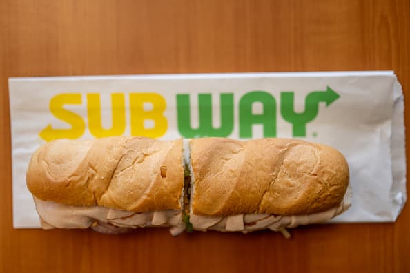 Subway® on X: ICYMI! 🤳 Screenshot this coupon. 📍 Confirm your restaurant  is participating. 👩‍🎨 Show phone to Sandwich Artist. 🇺🇸 only   / X