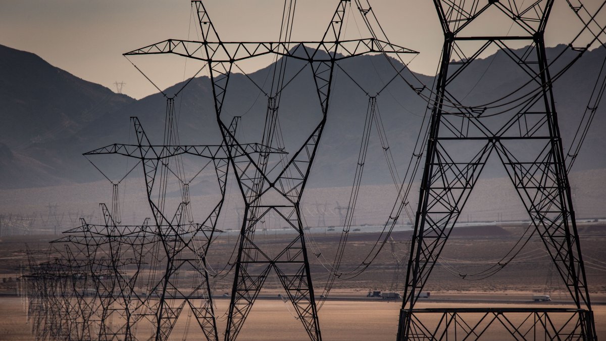 Wind and Solar Power Generators Wait in Yearslong Lines to Put Clean Electricity on the Grid, Then Face Huge Interconnection Fees They Can't Afford - Vimarsana News