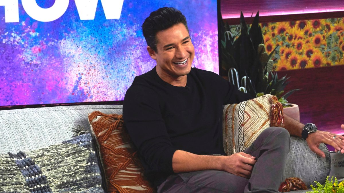 Mario Lopez receives Hollywood Walk of Fame star NBC Los Angeles