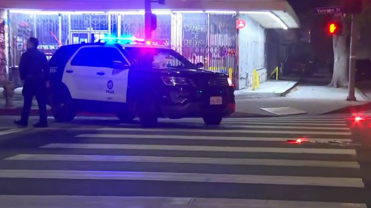 Standoff in Van Nuys Leads to Evacuations NBC Los Angeles