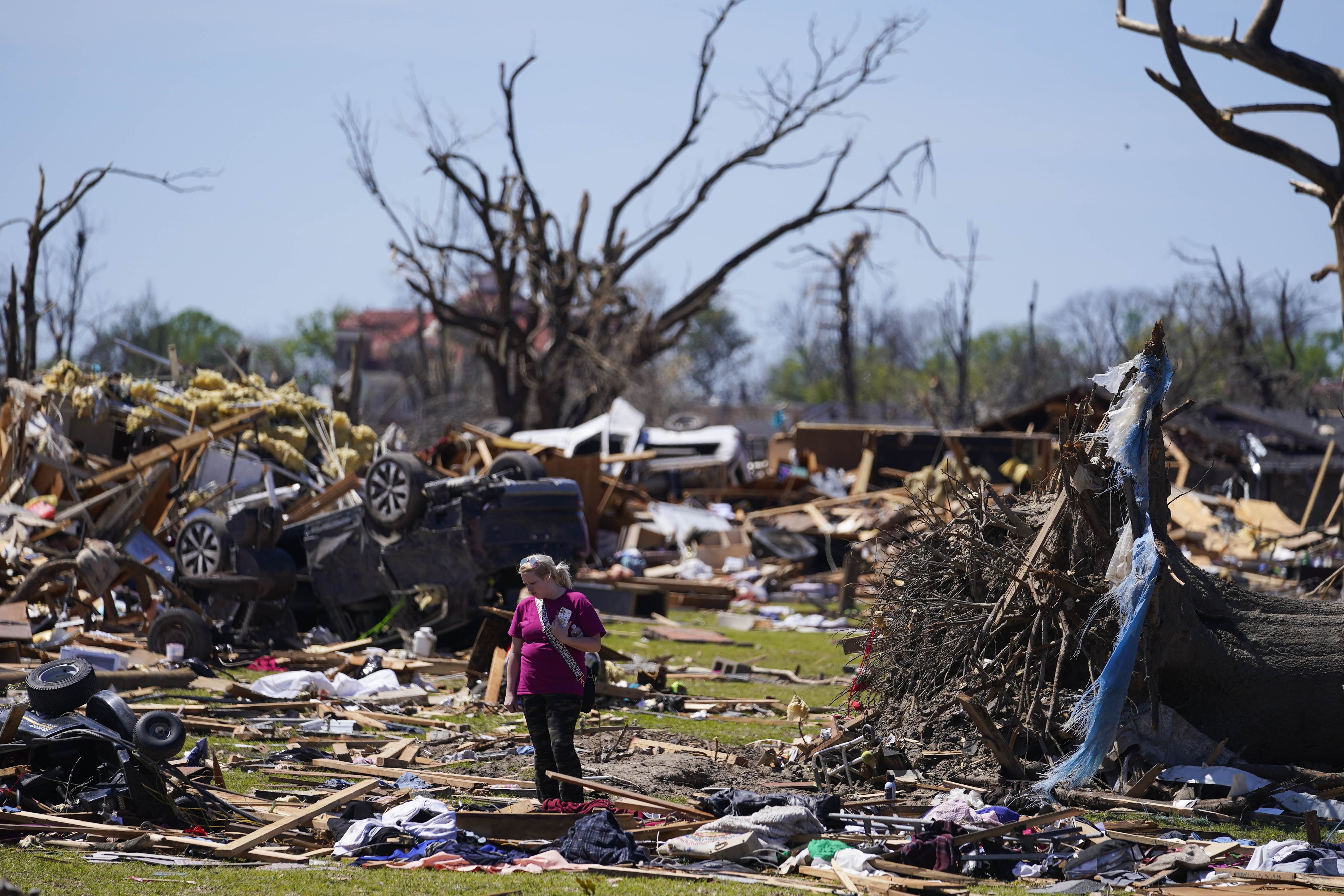 ‘Multiple Deaths’ After Tornado Hits Missouri – NBC Los Angeles