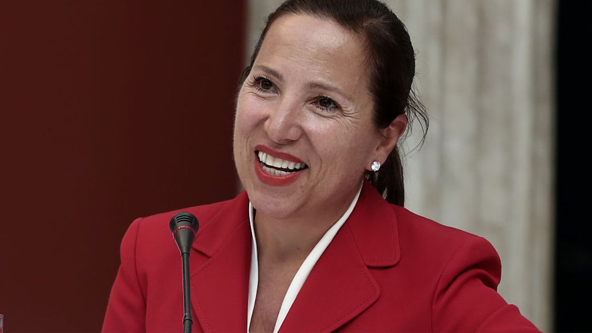 California lieutenant governor drops out of governor's race to set sights on another office
