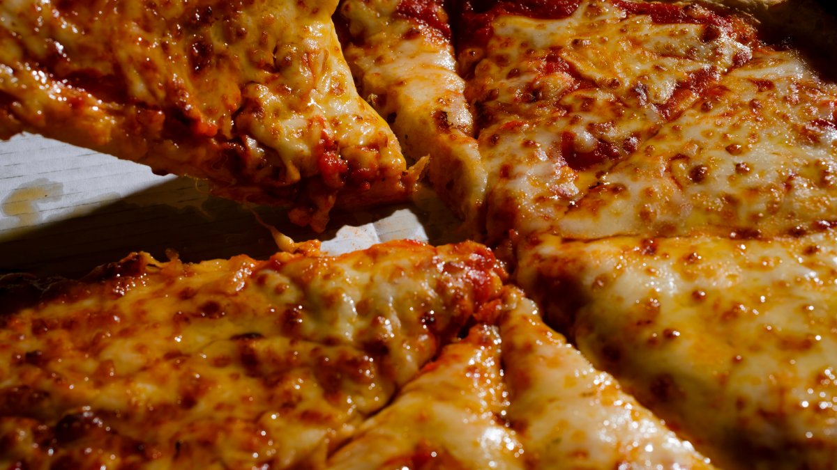 National Pizza Month Deals 2023 – NBC Los Angeles - Vimarsana News