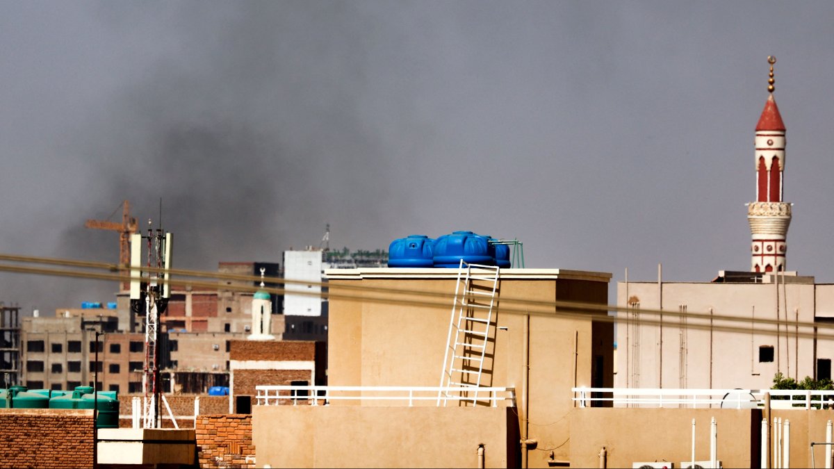 Biden: US Embassy Evacuation in Sudan Has Been Completed – NBC Los Angeles - Vimarsana News
