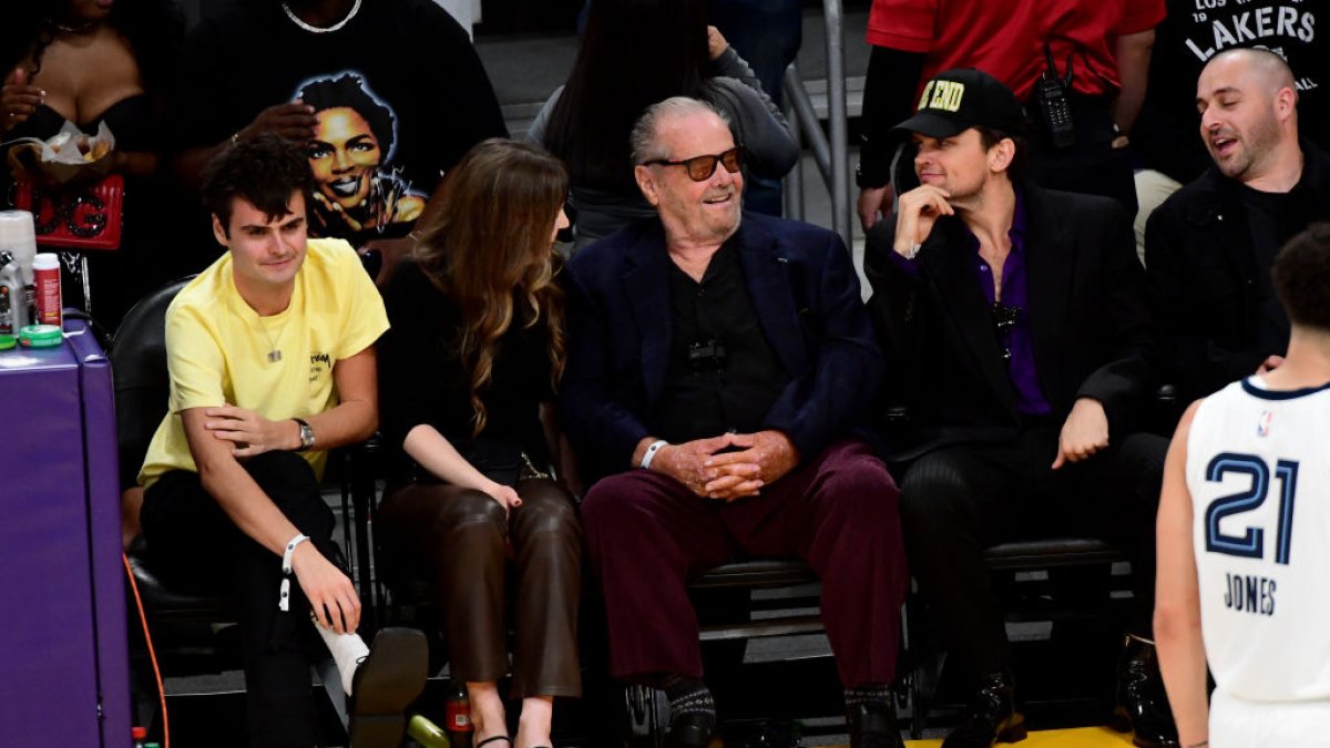 Jack Nicholson Returns to Courtside Seat For Lakers’ Playoff Game NBC