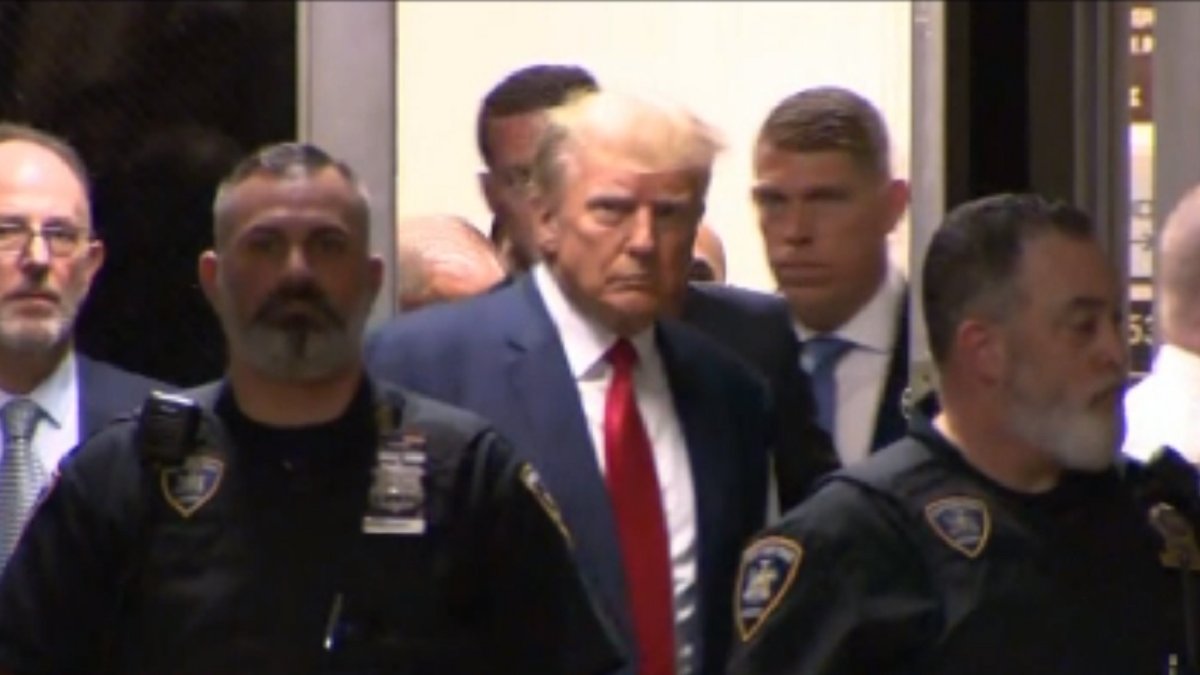 Trump Getting Arrested at Manhattan Criminal Court – NBC Los Angeles - Vimarsana News