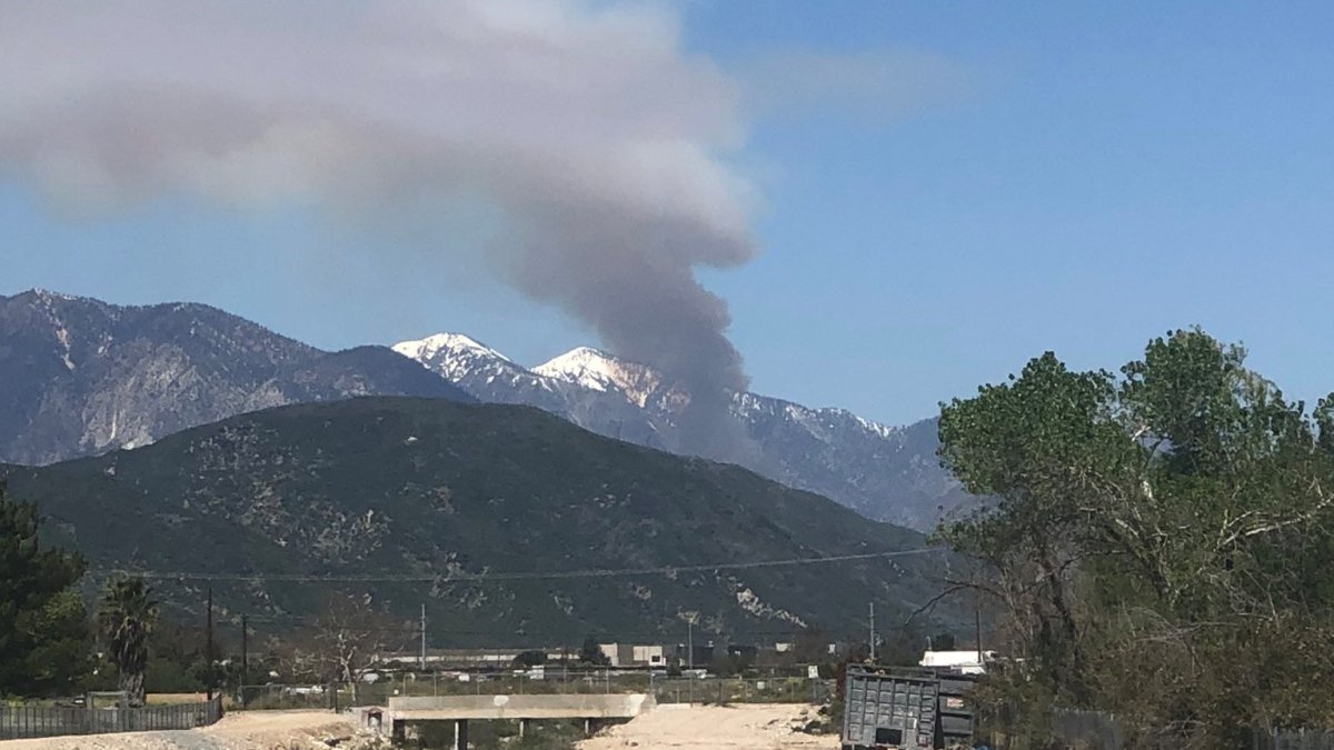 Brush Fire Burns in San Bernardino County Mountains – NBC Los Angeles - Vimarsana News