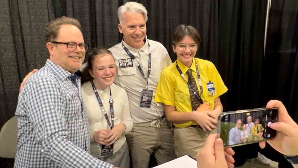'The Office' Reunion Chicago: Fans meet Rainn Wilson, cast members – NBC Los Angeles - Vimarsana News