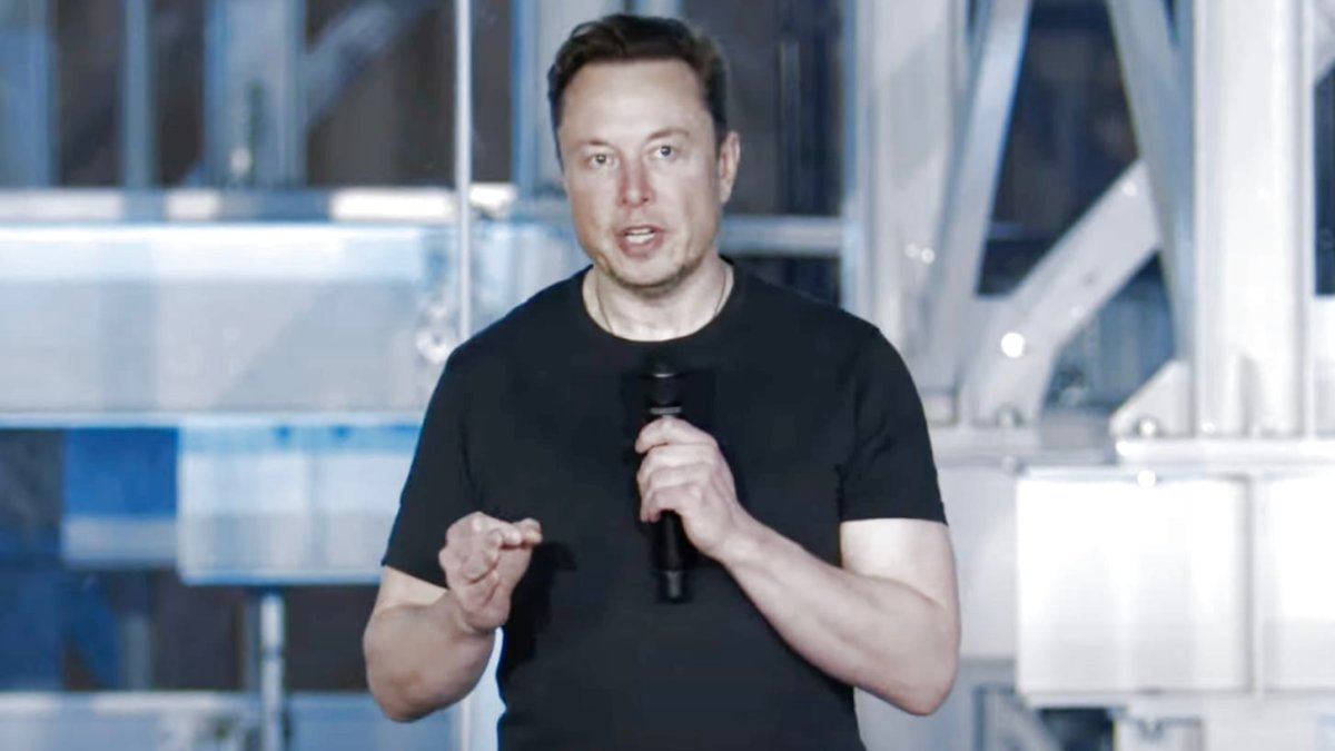 Илон маск твиттер. Elon musk "2015". Илон макс 2023. Илон маск задумался. Илон маск фото в твиттере.