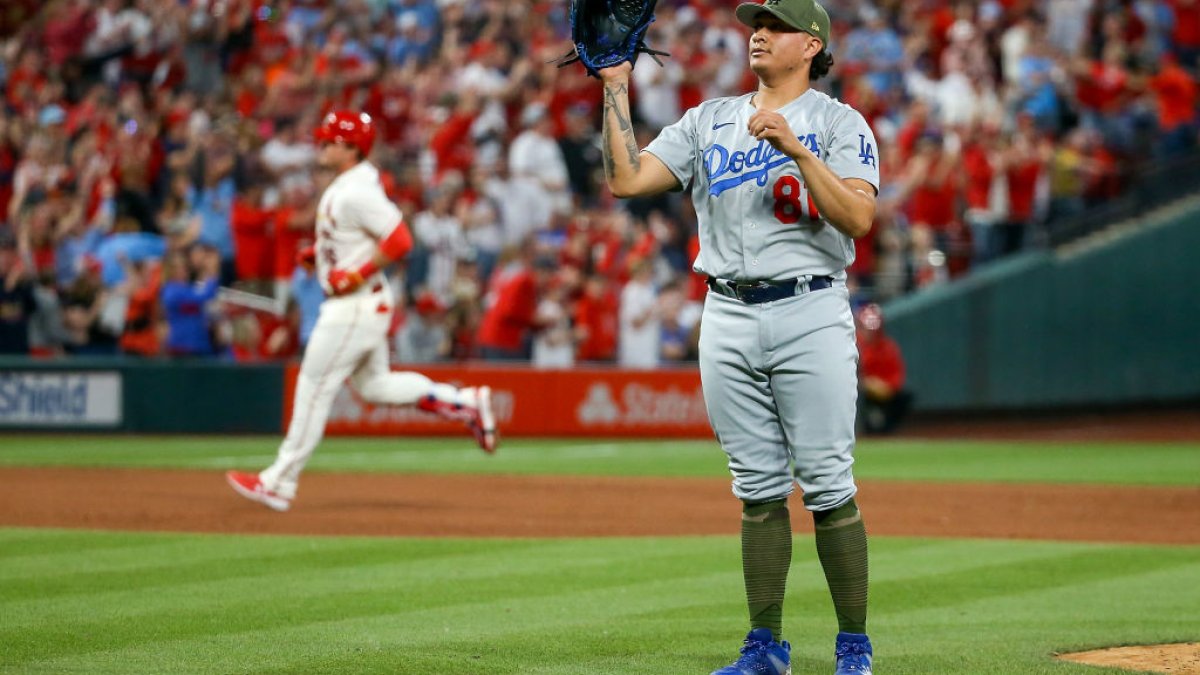 Dodgers Lose to Cardinals 6-5, Dustin May and Julio Urias Put on