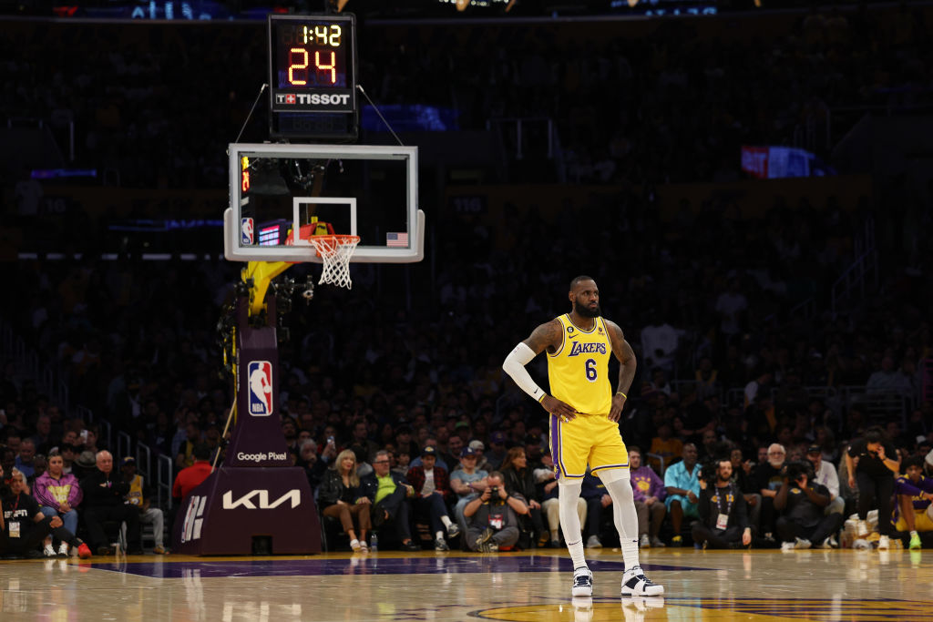 Darvin Ham explains Lakers shift to 5-Out Offense 